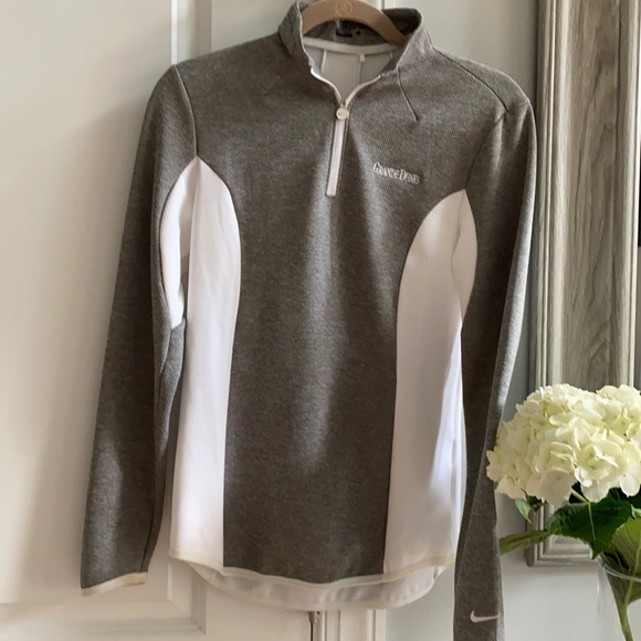 Nike Tops - Grande Dunes Pullover